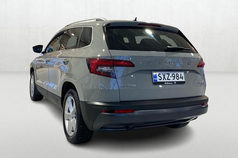 Käytetty Skoda Karoq Style 116 HP (85 kW) 2019 Ruskea (beige) Katumaasturi