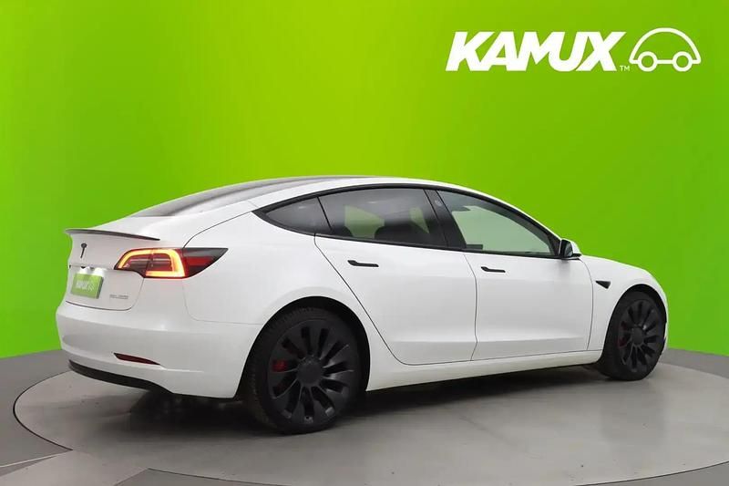 Käytetty Tesla Model 3 Performance 392 kW (534 HP) 2022 Valkoinen Sedan