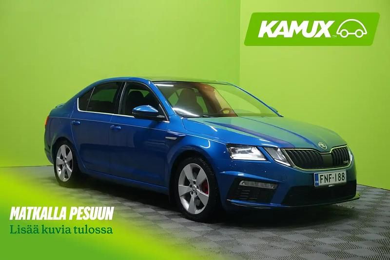 Sininen Käytetty 2018 Skoda Octavia RS Sedan | 23 490 € (Perustarjous) - Kuva 1/4