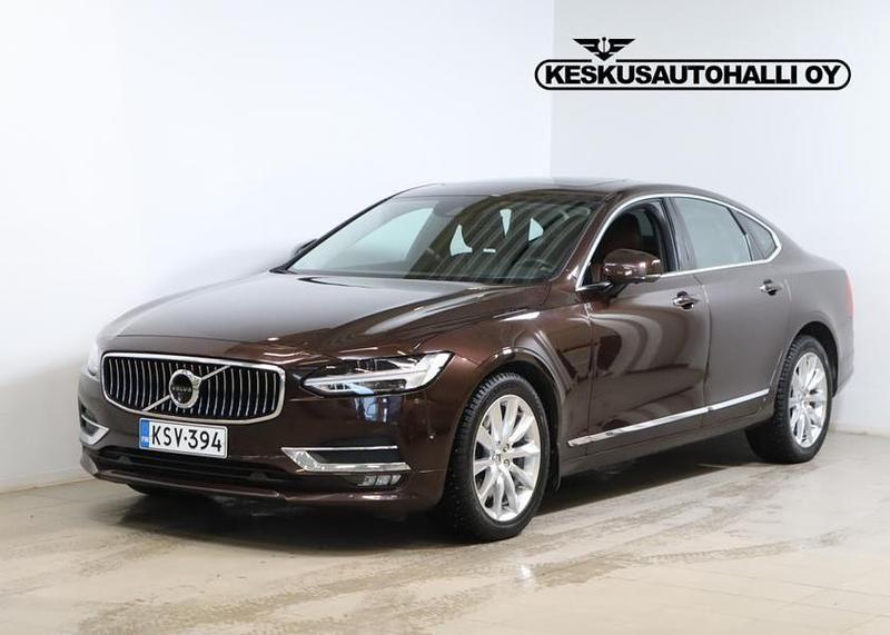 Käytetty Volvo S90 Business Edition 190 HP (139 kW) 2018 Ruskea Sedan