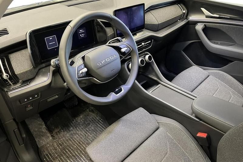 Käytetty Skoda Kodiaq Selection 204 HP (150 kW) 2025 Musta Katumaasturi