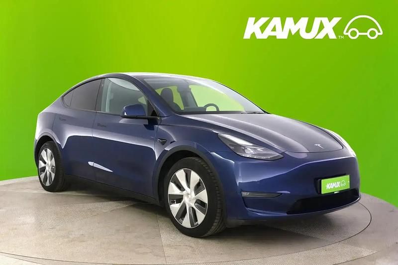 Sininen Käytetty 2022 Tesla Model Y Katumaasturi | 37 460 € (Perustarjous) - Kuva 1/4