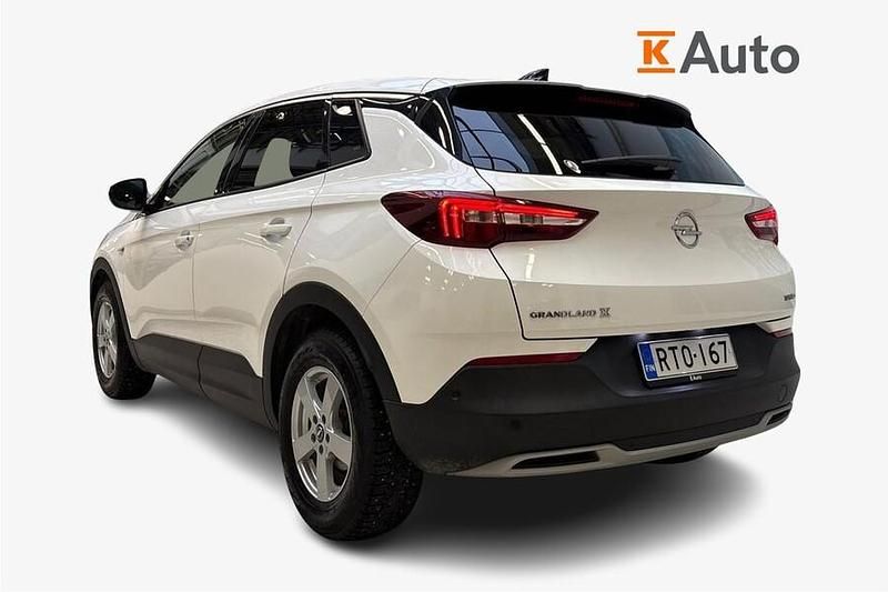 Käytetty Opel Grandland X Innovation 131 HP (96 kW) 2018 Valkoinen Katumaasturi