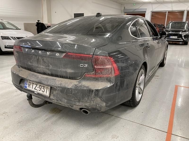 Käytetty Volvo S90 Business Edition 150 HP (110 kW) 2019 Sedan