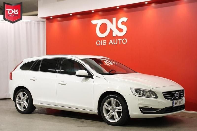 Käytetty Volvo V60 Summum 283 HP (208 kW) 2014 Farmari