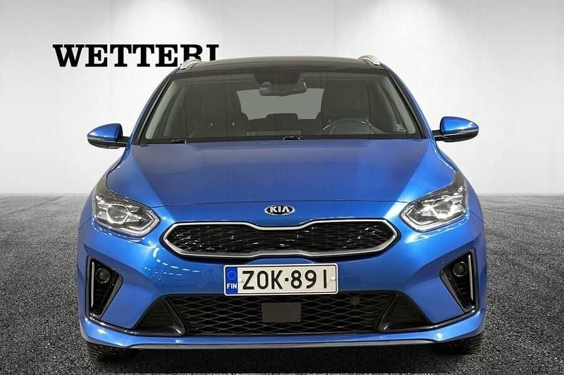 Käytetty Kia Ceed Sportswagon Premium 140 HP (102 kW) 2020 Sininen Farmari