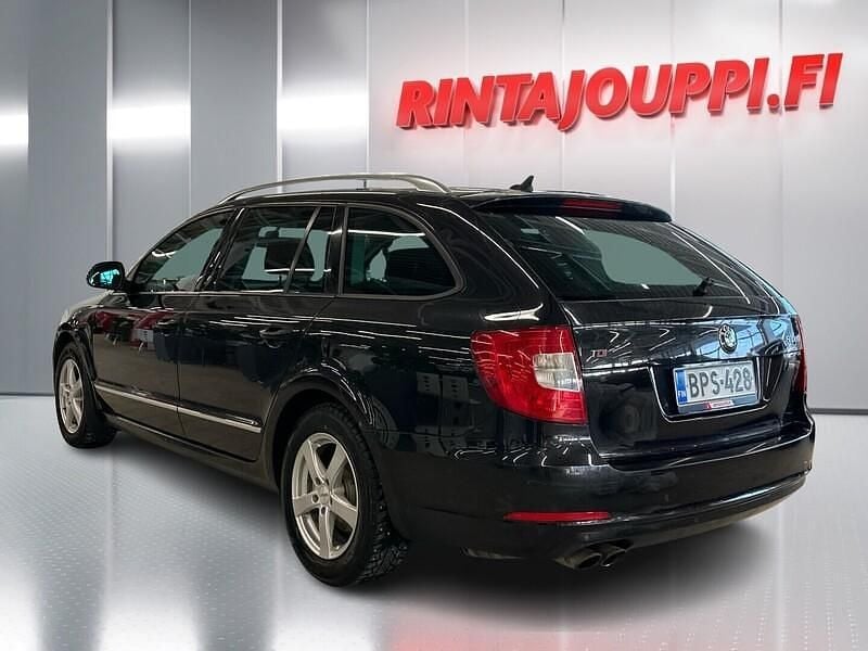 Käytetty Skoda Superb Business Line 170 HP (125 kW) 2012 Farmari