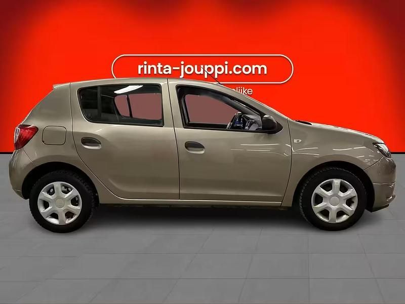 Käytetty Dacia Sandero Ambiance 90 HP (66 kW) 2014