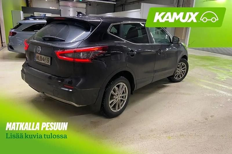 Käytetty Nissan Qashqai N-Connecta 159 HP (116 kW) 2019 Violetti Katumaasturi