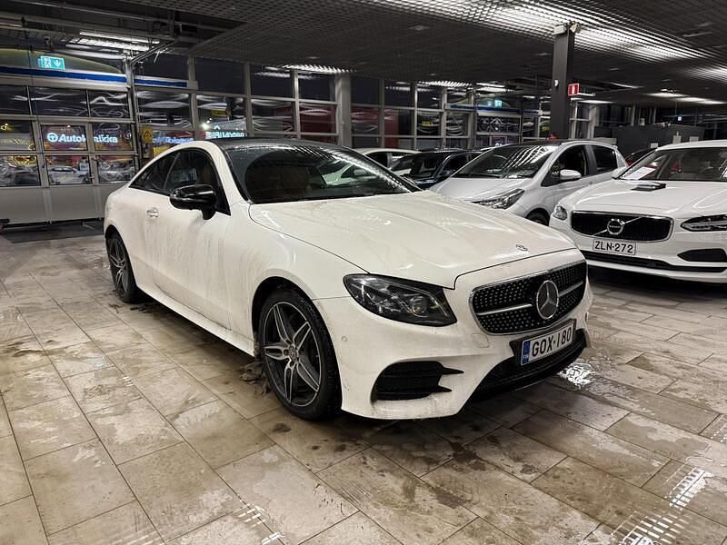 Käytetty Mercedes E220 Business 194 HP (142 kW) 2019 Coupe - kaksiovinen