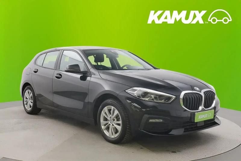 Musta Käytetty 2022 BMW 118 Viistoperä | 20 880 € (Hyvä tarjous) - Kuva 1/4