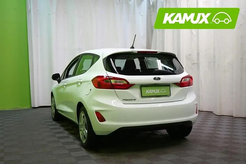 Käytetty Ford Fiesta Trend 86 HP (63 kW) 2018 Valkoinen Sedan
