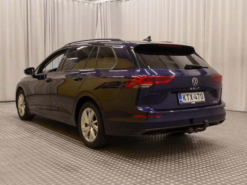 Käytetty VW Golf VIII Comfortline 110 HP (80 kW) 2021 Farmari