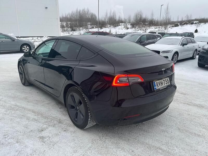 Käytetty Tesla Model 3 366 kW (498 HP) 2022 Sedan