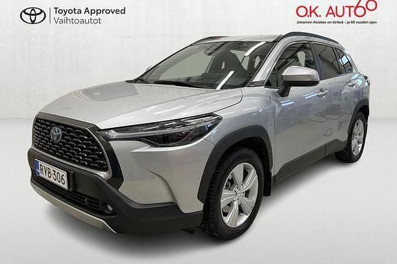 Käytetty Toyota Corolla Cross Edition 197 HP (144 kW) 2023 Hopea Katumaasturi
