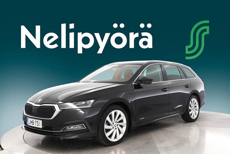 Musta Käytetty 2021 Skoda Octavia Style Farmari | 25 600 € (Hieman kallis) - Kuva 1/2