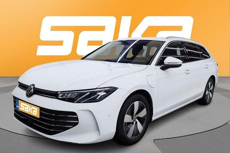 Käytetty VW Passat Comfortline 204 HP (150 kW) 2025 Farmari