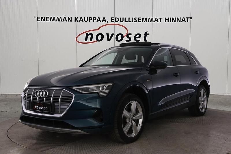 Sininen Käytetty 2019 Audi e-tron Katumaasturi | 25 470 € (Perustarjous) - Kuva 1/4