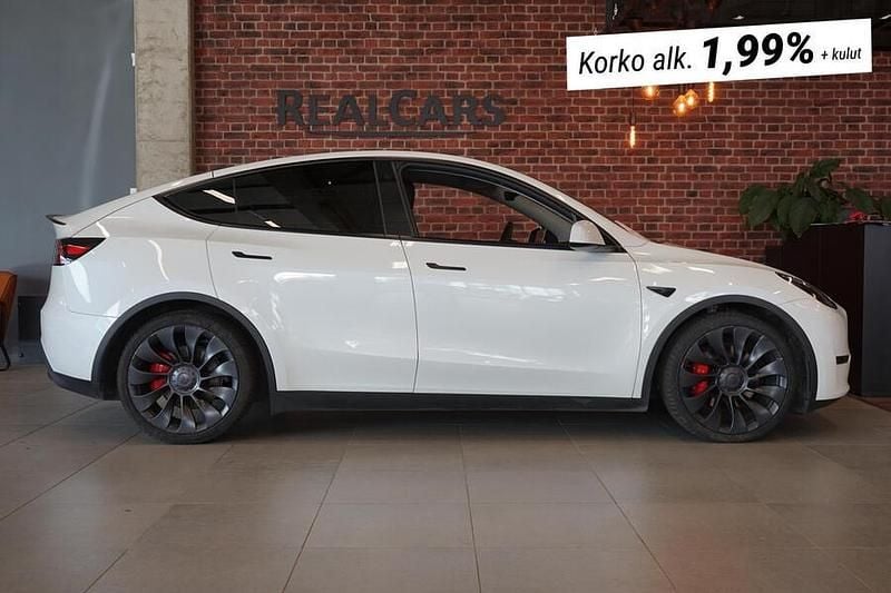 Käytetty Tesla Model Y Performance 392 kW (534 HP) 2022 Katumaasturi