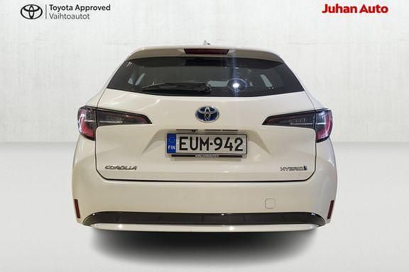 Käytetty Toyota Corolla Active 122 HP (89 kW) 2023 Valkoinen Farmari