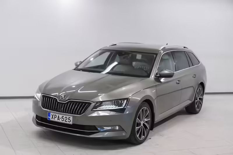 Vihreä Käytetty 2016 Skoda Superb LAURIN & KLEMENT Farmari | 16 990 € (Supertarjous) - Kuva 1/4