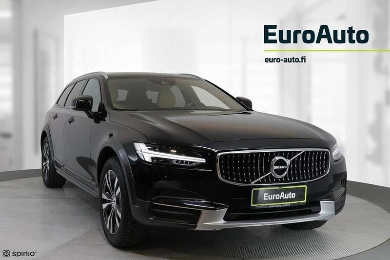 Käytetty Volvo V90 CC Business Edition 190 HP (139 kW) 2018 Musta Farmari