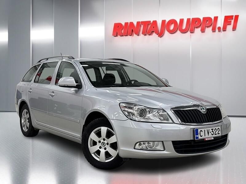 Käytetty Skoda Octavia Experience 122 HP (89 kW) 2012 Farmari