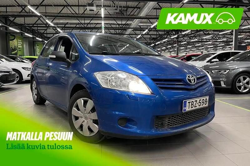 Käytetty Toyota Auris Terra 132 HP (97 kW) 2010 Sininen Viistoperä