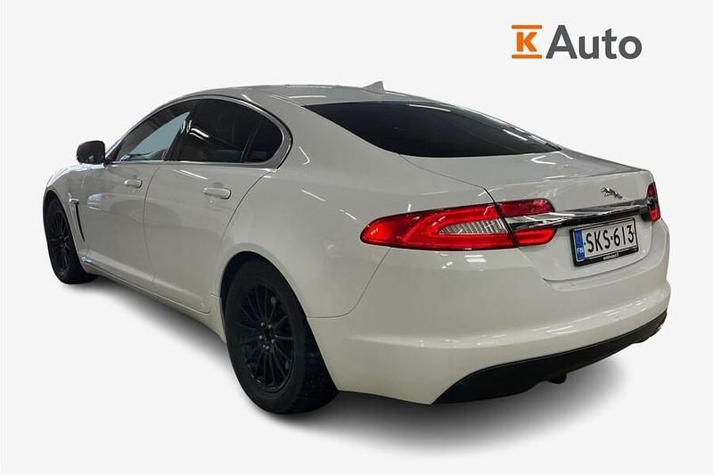 Käytetty Jaguar XF Business Edition 163 HP (119 kW) 2012 Valkoinen Sedan