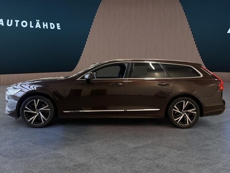 Käytetty Volvo V90 Business Edition 350 HP (257 kW) 2021 Farmari