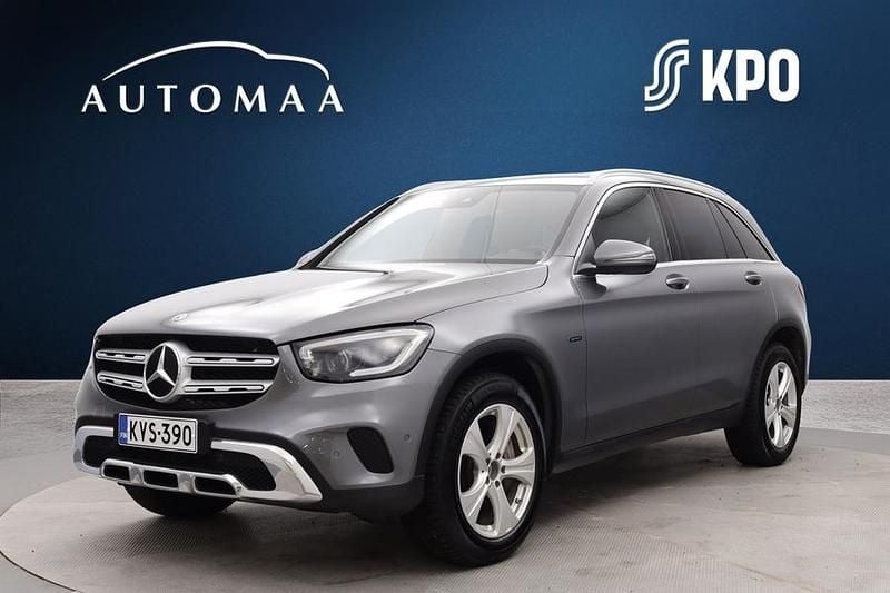 Käytetty Mercedes GLC300e Business 211 HP (155 kW) 2020 Harmaa Katumaasturi