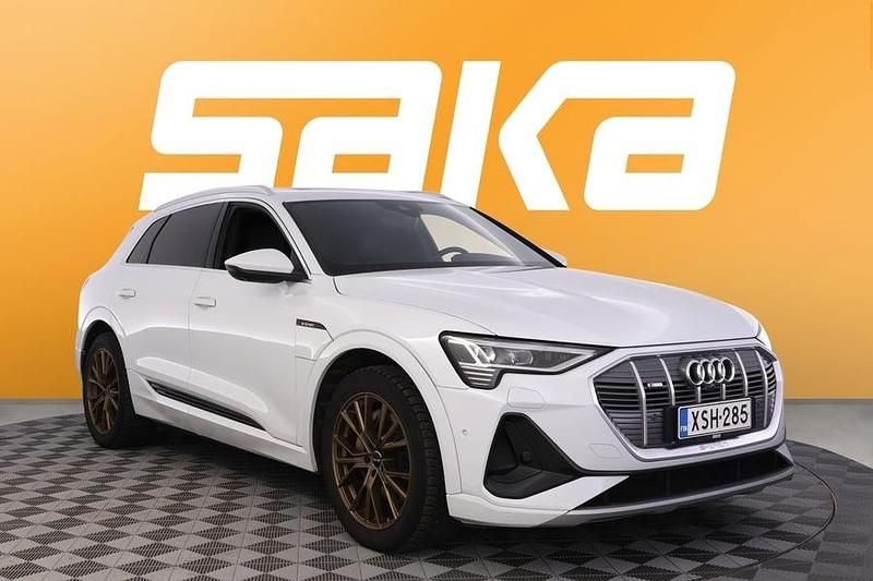 Käytetty 2020 Audi e-tron S-Line Katumaasturi | 26 900 € (Hieman kallis) - Kuva 1/3