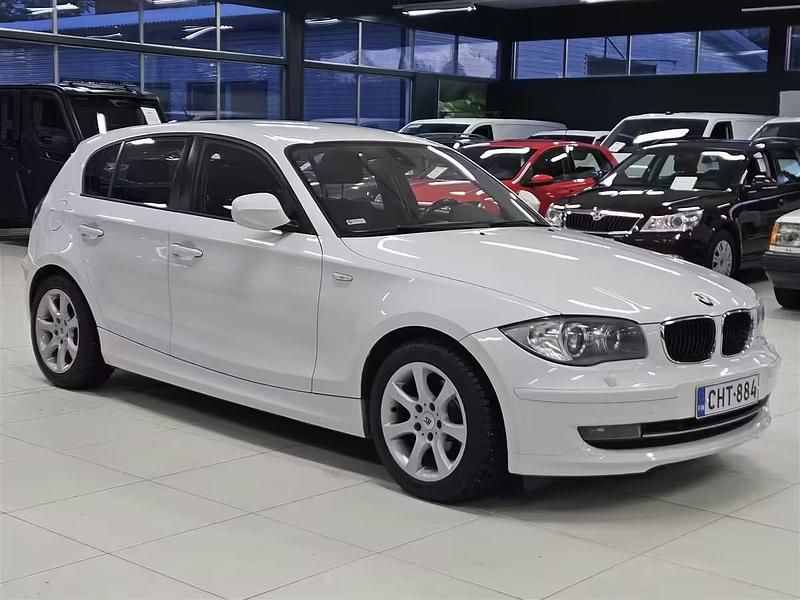 Käytetty BMW 116 116 HP (85 kW) 2010 Valkoinen Viistoperä