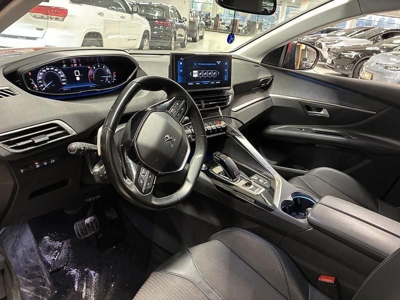 Käytetty Peugeot 3008 Allure 131 HP (96 kW) 2021 Katumaasturi