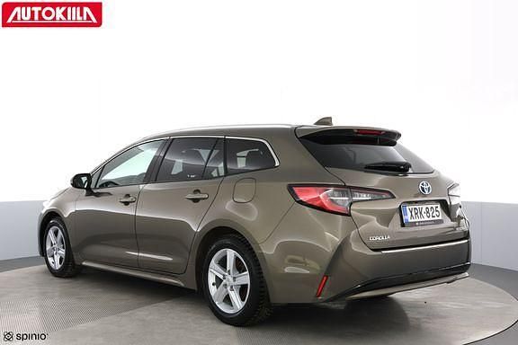 Käytetty Toyota Corolla Edition 121 HP (88 kW) 2022 Ruskea (beige) Farmari