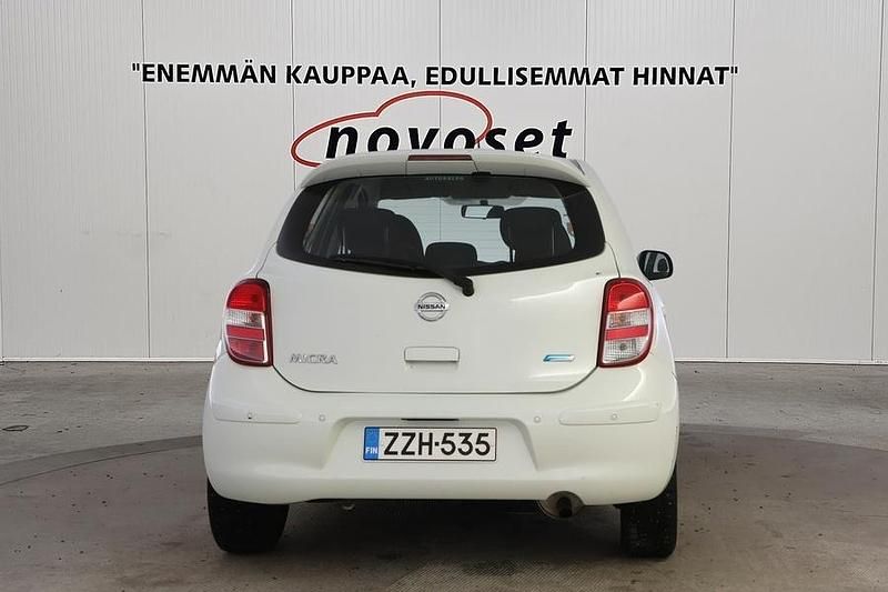 Käytetty Nissan Micra Acenta 98 HP (72 kW) 2011 Valkoinen Viistoperä