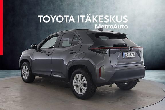 Käytetty Toyota Yaris Cross 116 HP (85 kW) 2025 Harmaa Katumaasturi
