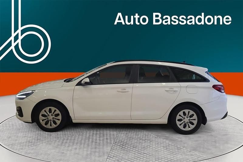 Käytetty Hyundai i30 99 HP (72 kW) 2025 Farmari