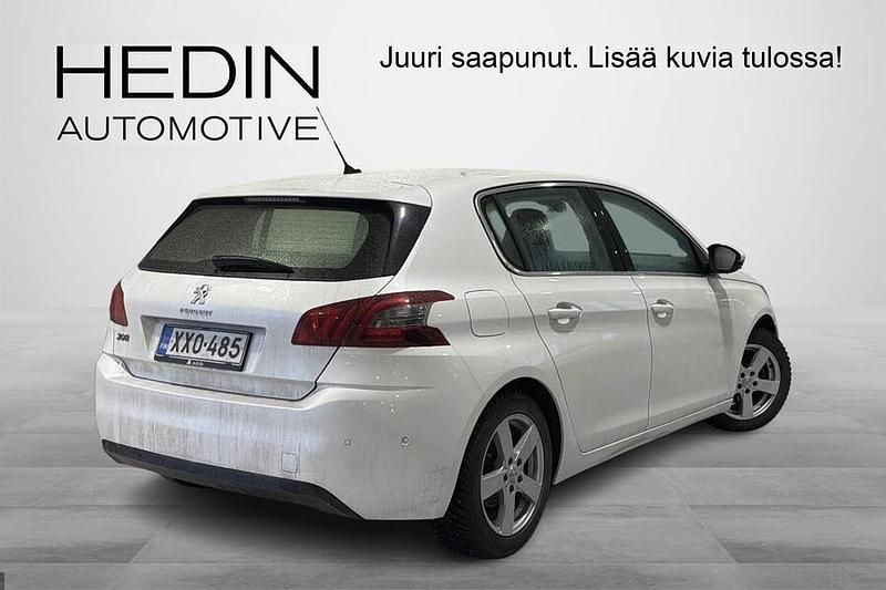 Käytetty Peugeot 308 Allure 131 HP (96 kW) 2019 Valkoinen Viistoperä