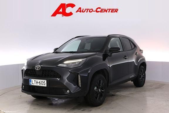 Musta Käytetty 2025 Toyota Yaris Cross Plus Katumaasturi | 33 490 € (Perustarjous) - Kuva 1/4