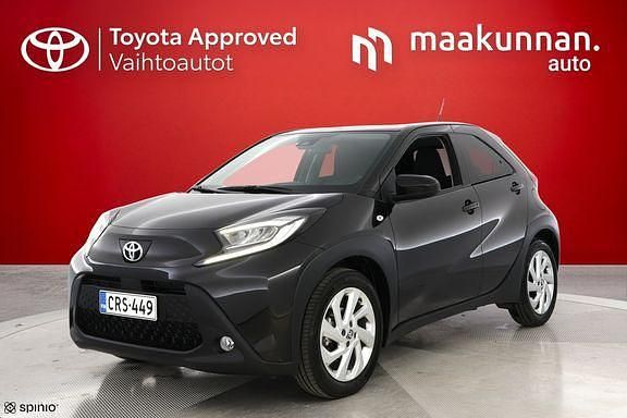 Musta Käytetty 2024 Toyota Aygo X Multidrive S Katumaasturi | 17 400 € (Hieman kallis) - Kuva 1/4