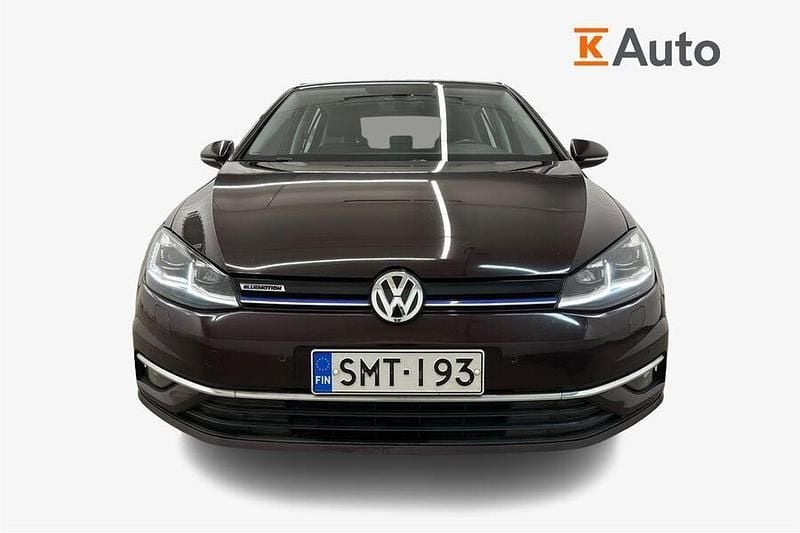 Käytetty VW Golf VII Highline 131 HP (96 kW) 2018 Musta Viistoperä