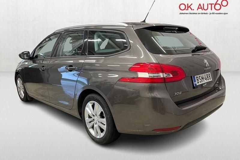 Käytetty Peugeot 308 SW Active 131 HP (96 kW) 2015 Harmaa Farmari