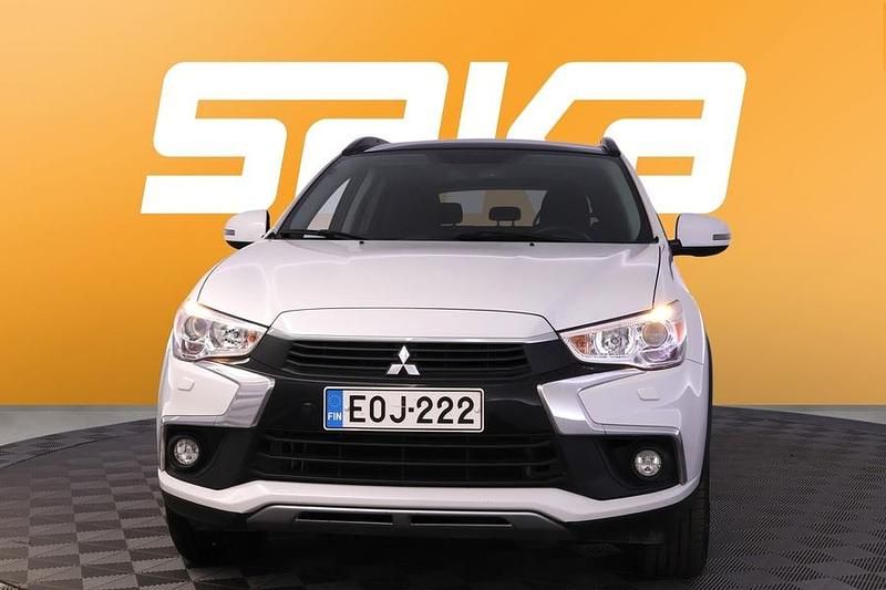 Käytetty Mitsubishi ASX Intense 117 HP (86 kW) 2016 Katumaasturi