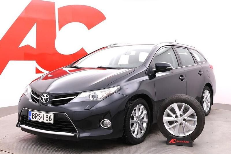 Käytetty 2014 Toyota Auris Touring Sports Multidrive S Farmari | 14 590 € (Perustarjous) - Kuva 1/4
