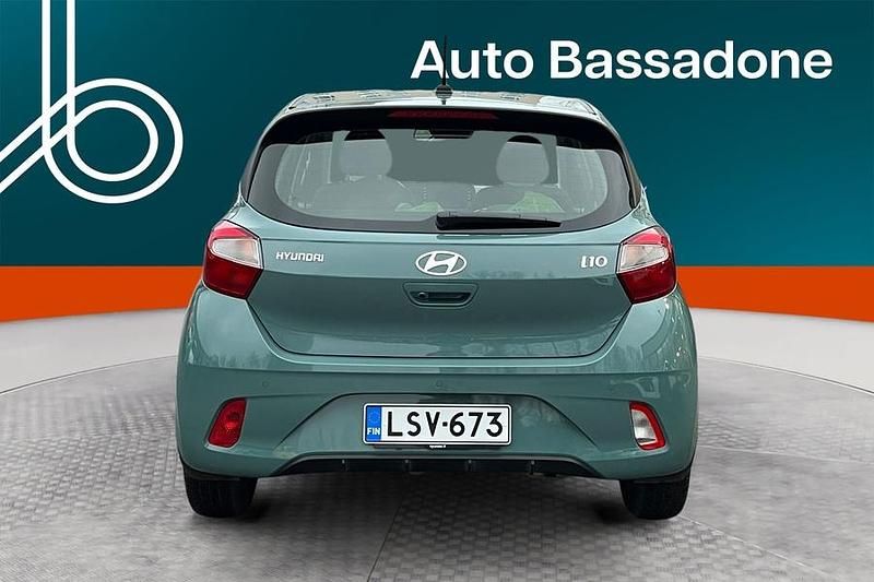 Käytetty Hyundai i10 Comfort 63 HP (46 kW) 2024 Viistoperä