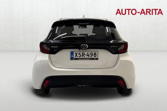 Käytetty Toyota Yaris 114 HP (83 kW) 2024 Valkoinen Viistoperä