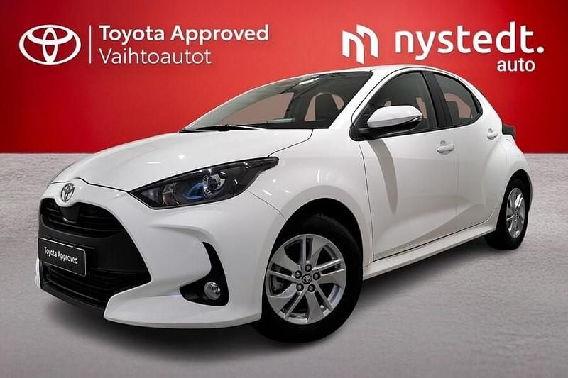 Käytetty Toyota Yaris Hybrid 116 HP (85 kW) 2024 Valkoinen Viistoperä