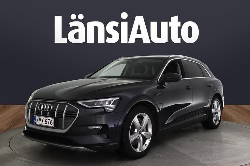 Käytetty 2021 Audi e-tron Katumaasturi | 33 750 € (Perustarjous) - Kuva 1/1