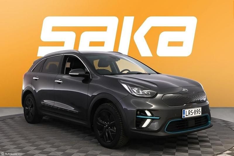 Käytetty Kia Niro LX 150 kW (204 HP) 2022 Katumaasturi
